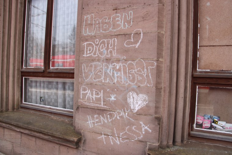 Der Vater ist zurück.